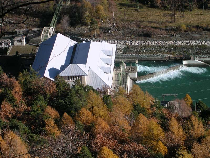 Centrale idroelettrica di Covalou dal Ru Marseiller - Foto di Gian Mario Navillod.