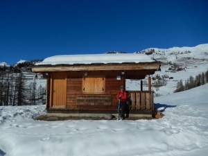 L'altiporto di Chamois sotto la neve, sopralluogo con le ciaspole - Foto di Gian Mario Navillod.