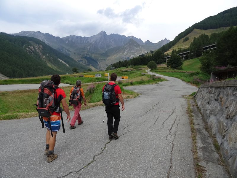Sopralluogo sull'Altavia 1 della Valle d'Aosta - Foto di Gian Mario Navillod.
