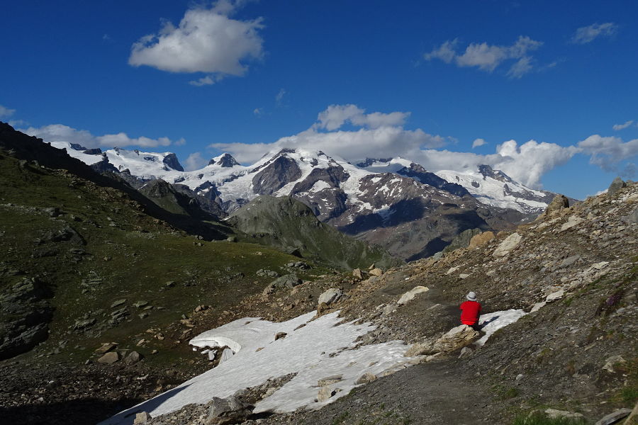 Il massiccio del Monte Rosa dal Col di Nana (Chamois) - Foto di Gian Mario Navillod.