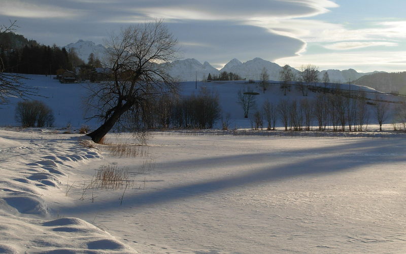 Inverno al lago di Lod di Antey - Foto di Gian Mario Navillod.