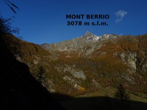 Il Grand Combin visto dal Ru du Mont - Foto di Gian Mario Navillod.