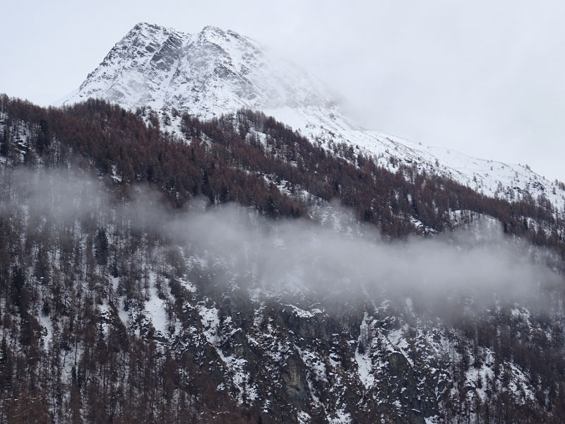 Monte Tantané e la Beurta Teta, la Brutta Testa di La Magdeleine - Foto di Gian Mario Navillod.