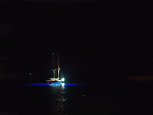 Veliero all'ancora a Cala Guitgia di Lampedusa - Foto di Gian Mario Navillod.