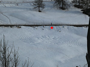 Il labirinto 8.3 di Chamois, la pista per ciaspole dedicata alla Giornata internazionale della donna dell'8 marzo 2026 - Foto di Gian Mario Navillod.