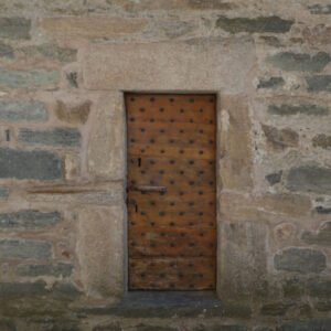 Porte d'accesso al primo piano del campanile di Antey (1186) - Foto di Gian Mario Navillod.