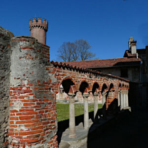 Lungo la Via Francigena - Chiostro dei canonici della cattedrale di Ivrea - Foto di Gian Mario Navillod.