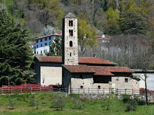 Chiesa dei Santi Pietro e Paolo (Bollengo) - Foto di Gian Mario Navillod.